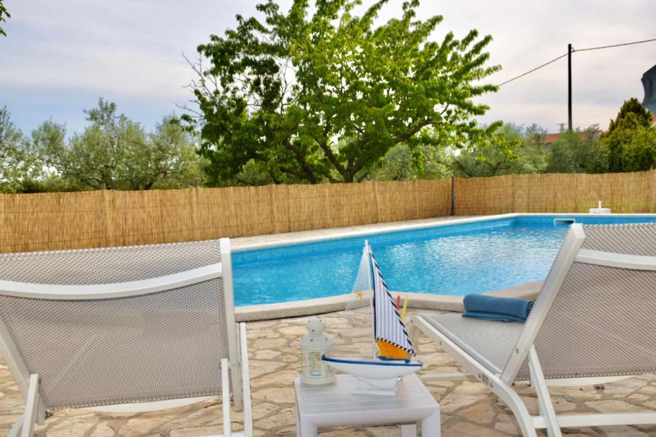 Sanja Apartments Sveti Servul Novigrad  Exterior photo